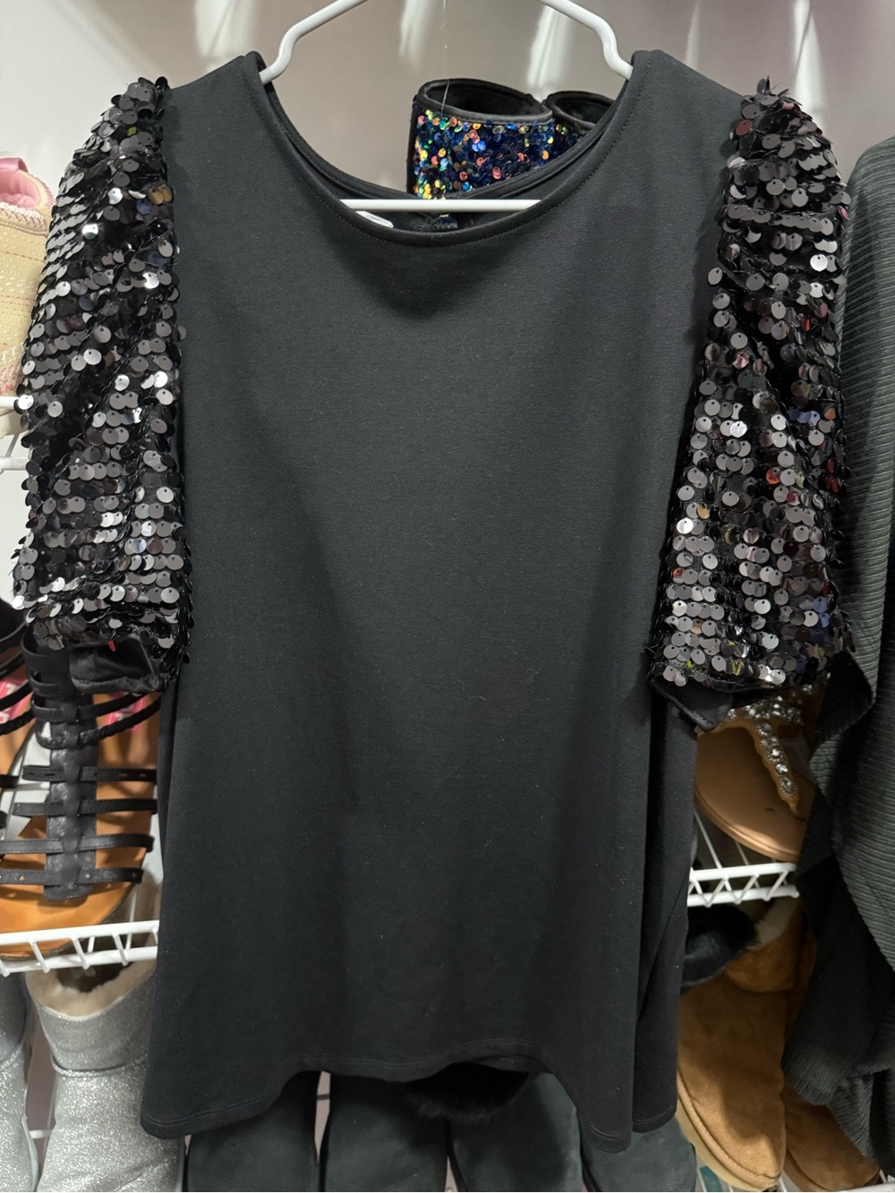 Maurice’s Black Sequin Sleeve Womens Top plus size New without tags